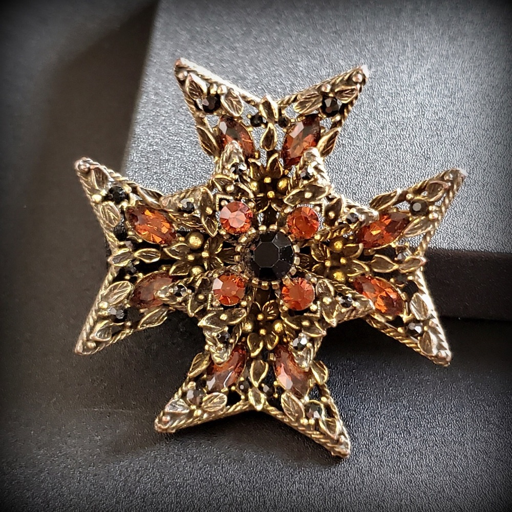 Vintage Maltese Cross brooch collection Selro Selini